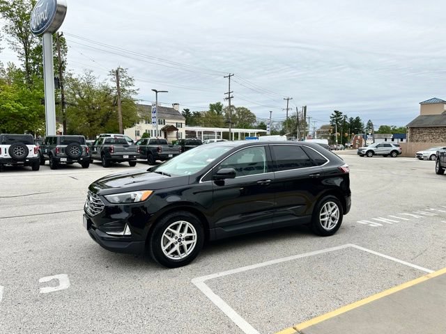 Certified 2022 Ford Edge SEL w/ Convenience Package AWD/4WD image 10