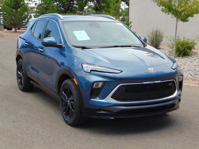 Used 2025 Buick Encore GX Sport Touring w/ Advanced Technology Package image 8