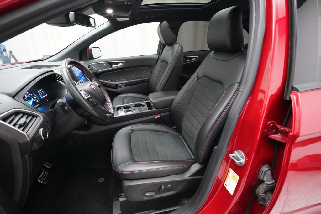 Certified 2022 Ford Edge ST-Line AWD/4WD image 7