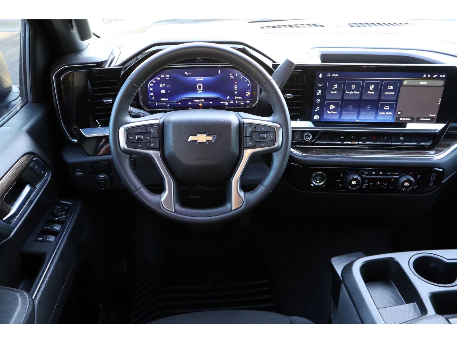 Used 2024 Chevrolet Silverado 1500 LT RWD image 4