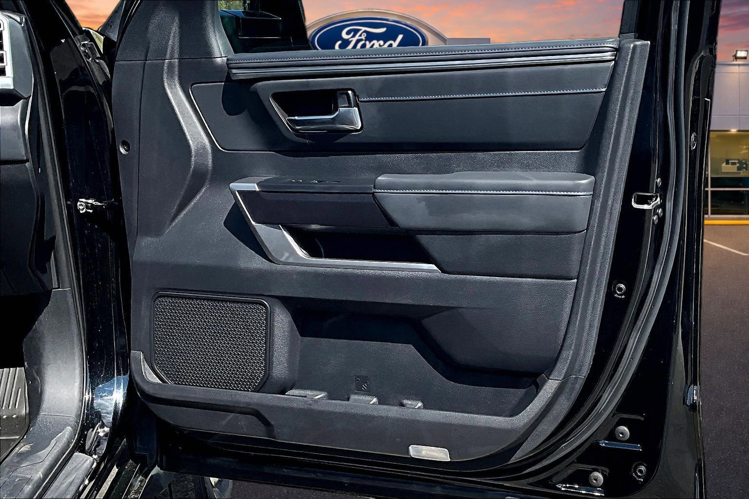 Used 2023 Toyota Tundra Platinum AWD/4WD image 25