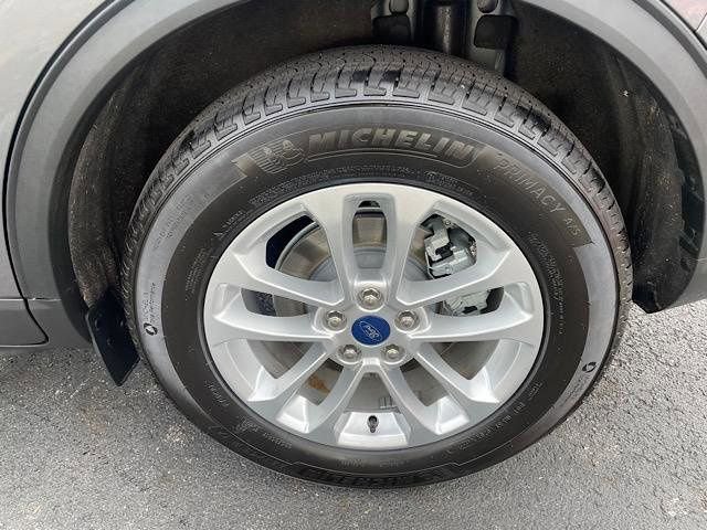 Certified 2022 Ford Escape SE w/ Convenience Package FWD image 38