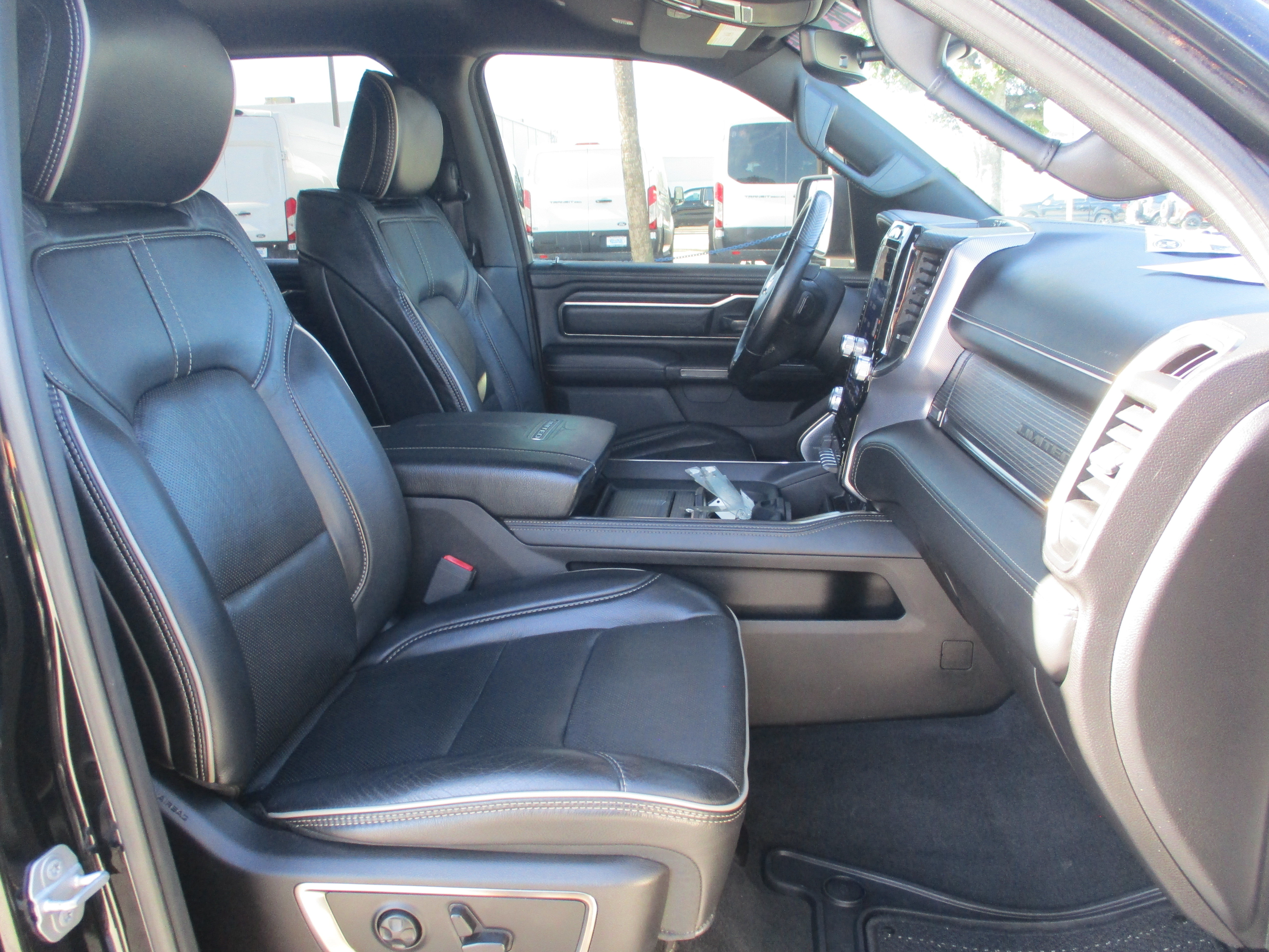 Used 2019 RAM 1500 Limited AWD/4WD image 10