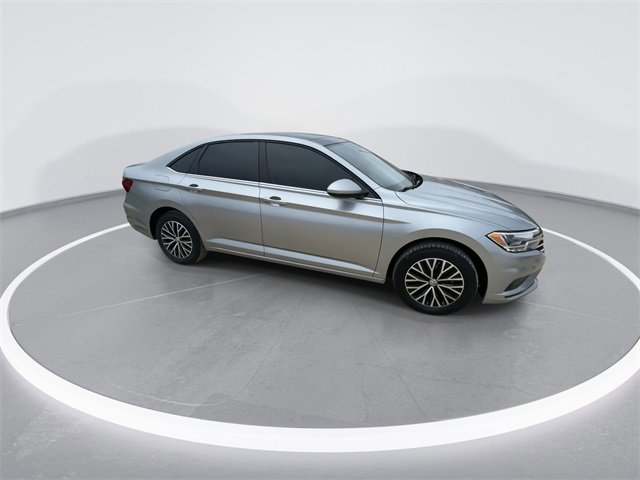 Used 2021 Volkswagen Jetta SE image 3