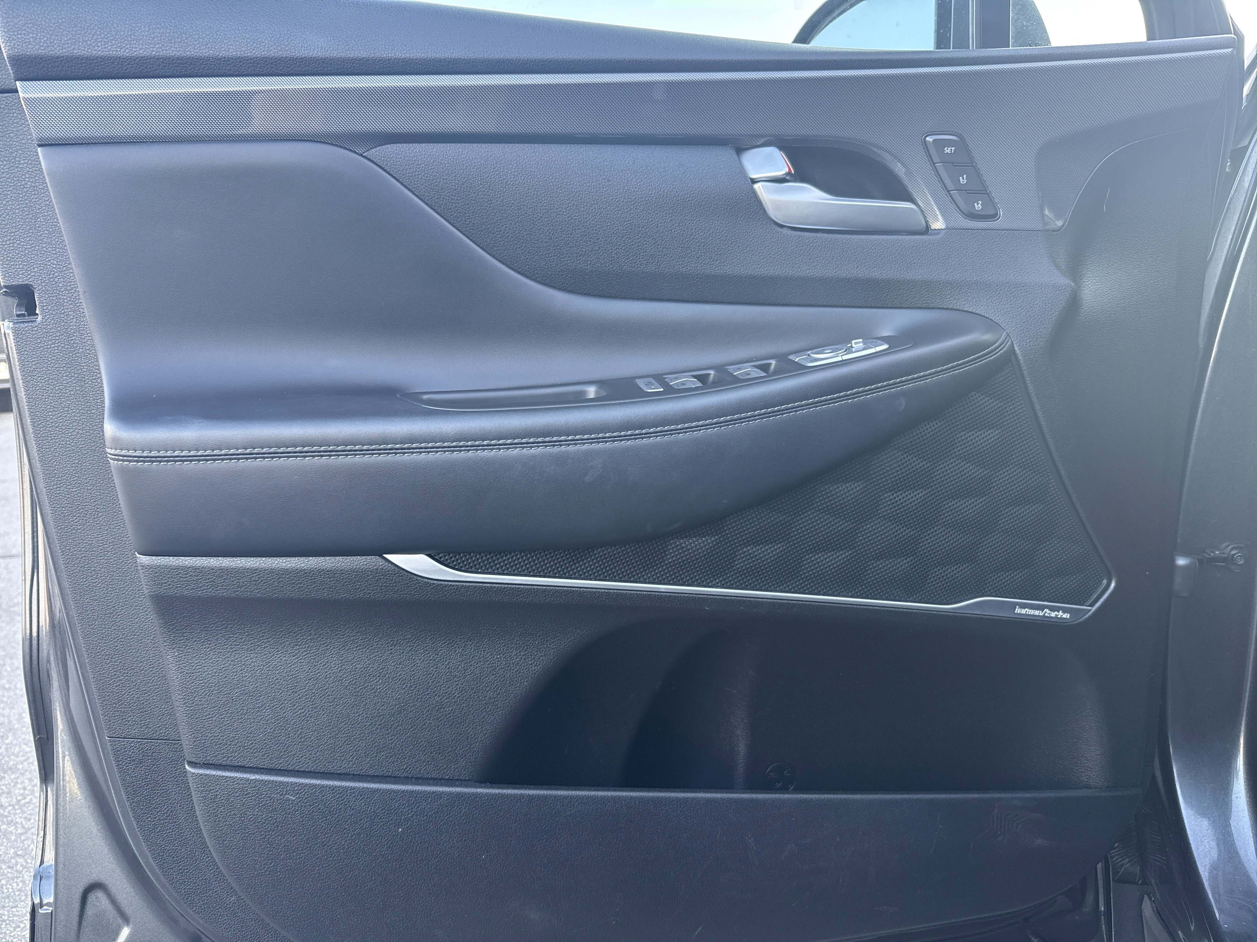 Used 2022 Hyundai Santa Fe Calligraphy image 15