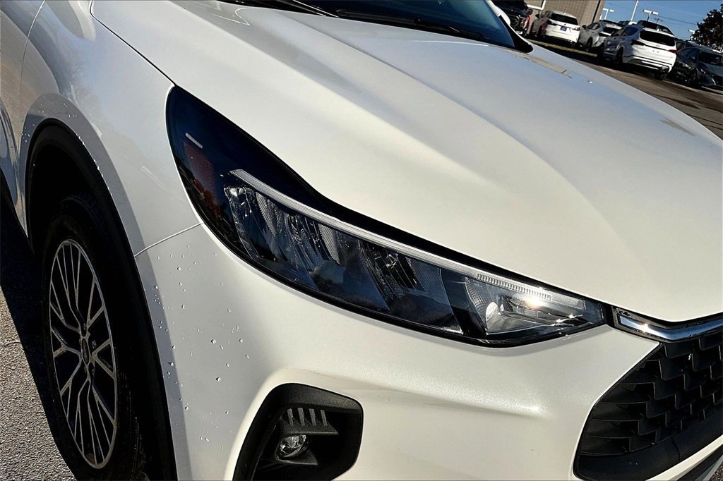 Certified 2023 Ford Escape SE image 29