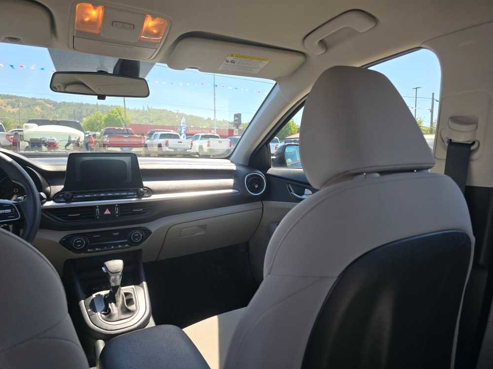 Used 2019 Kia Forte LXS FWD image 14