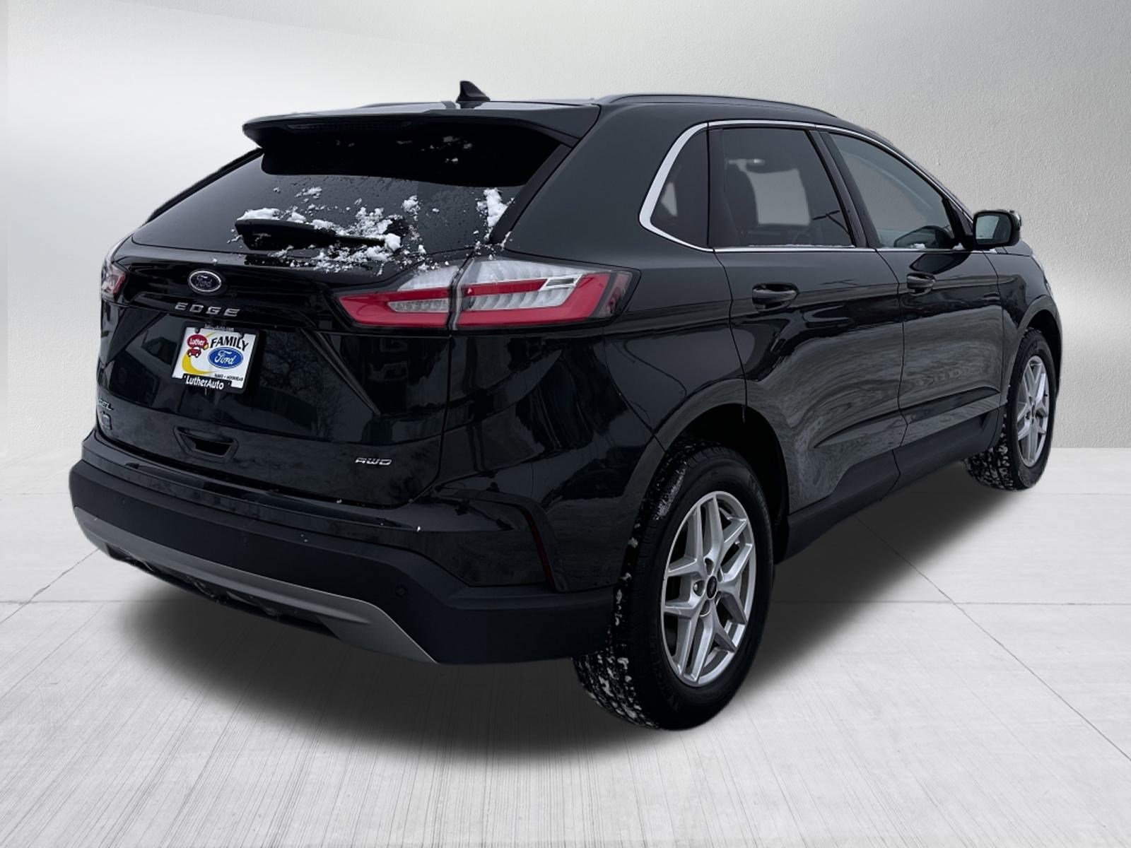 Certified 2024 Ford Edge SEL w/ Convenience Package image 5