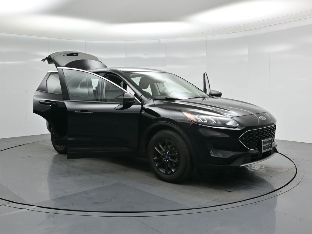 Certified 2022 Ford Escape SE image 30