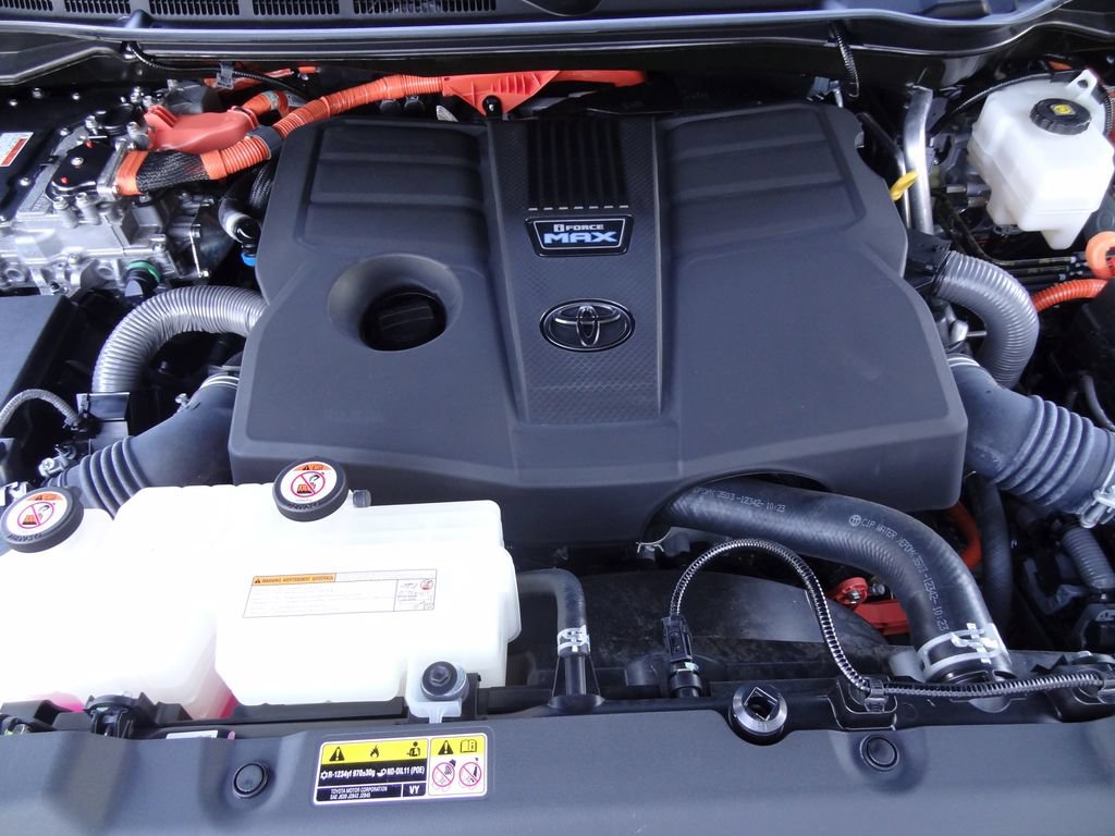 Used 2024 Toyota Sequoia Platinum AWD/4WD image 59