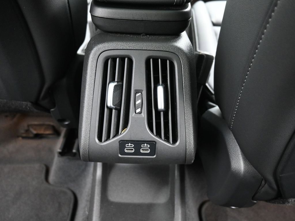 Used 2025 BMW X1 xDrive28i w/ M Sport Package image 10