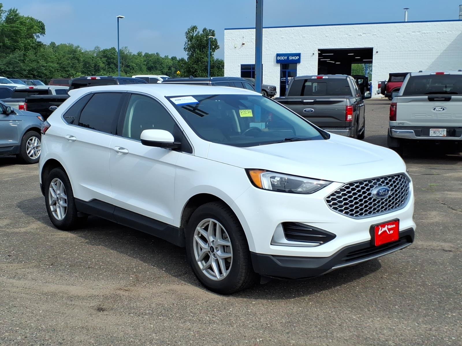 Certified 2024 Ford Edge SEL AWD/4WD image 8