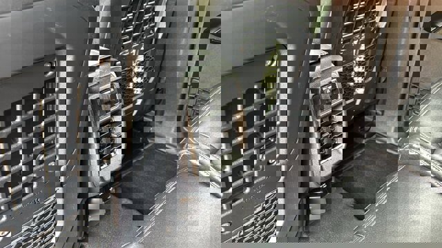 Certified 2025 Ford Bronco Badlands AWD/4WD image 31