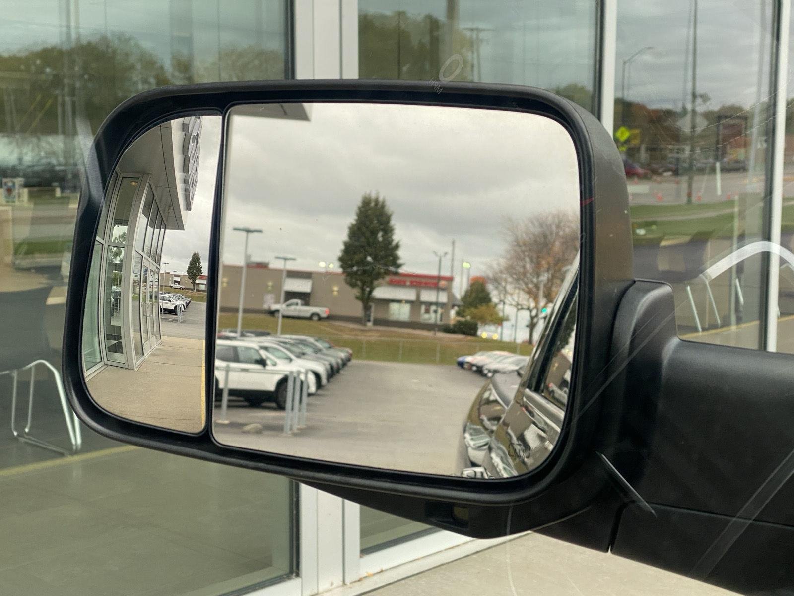Used 2022 RAM 3500 Laramie AWD/4WD image 18