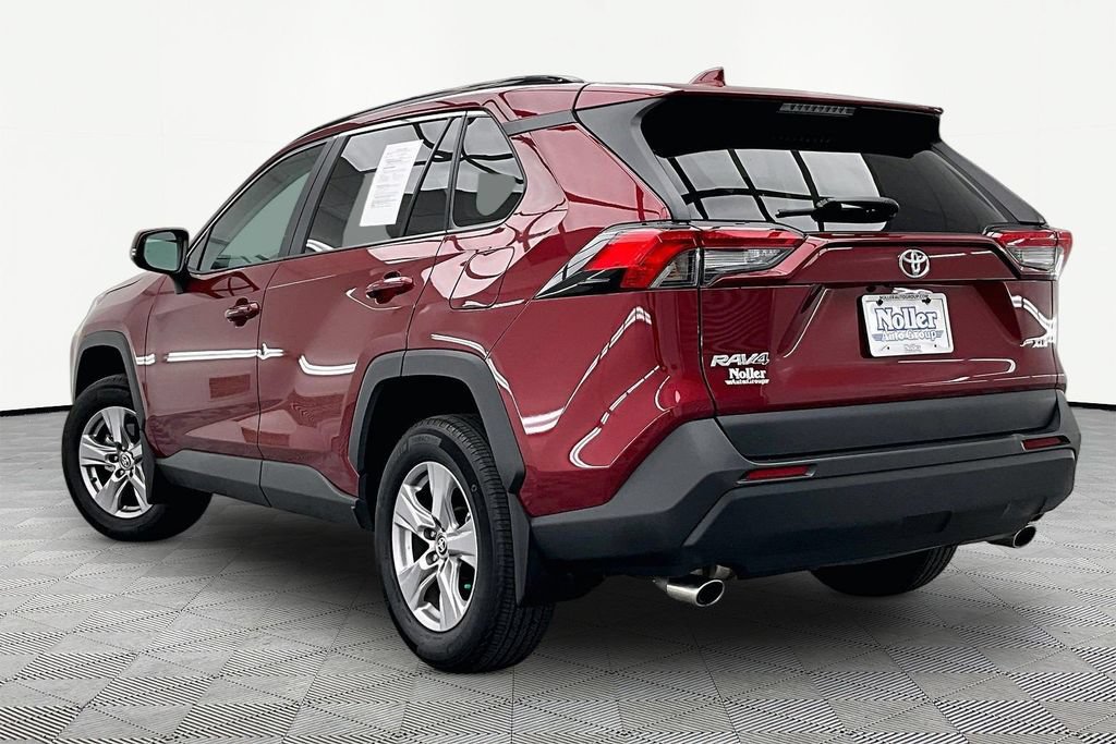 Used 2025 Toyota RAV4 XLE w/ Convenience Package FWD image 13