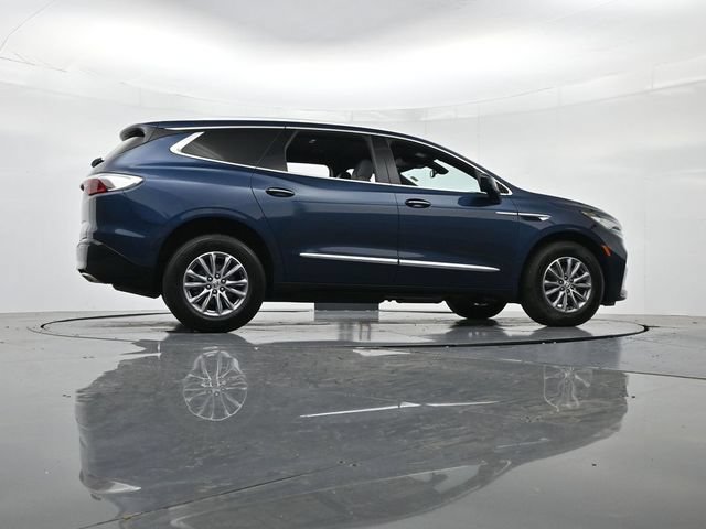 Used 2023 Buick Enclave Essence AWD/4WD image 38
