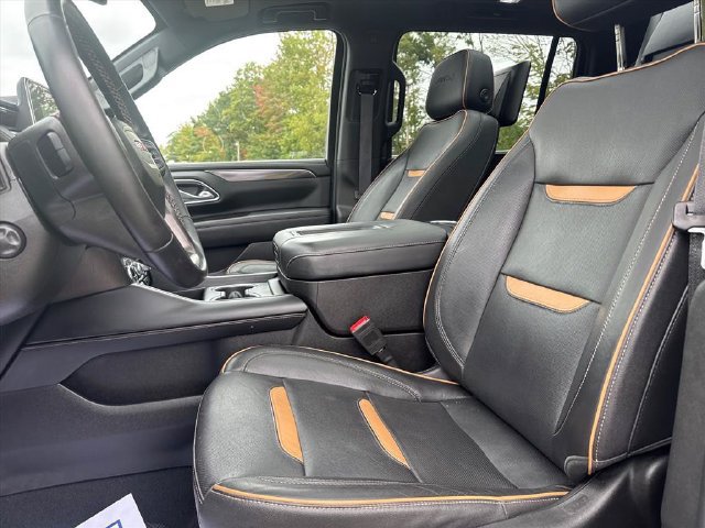 Used 2023 GMC Yukon XL AT4 AWD/4WD image 14