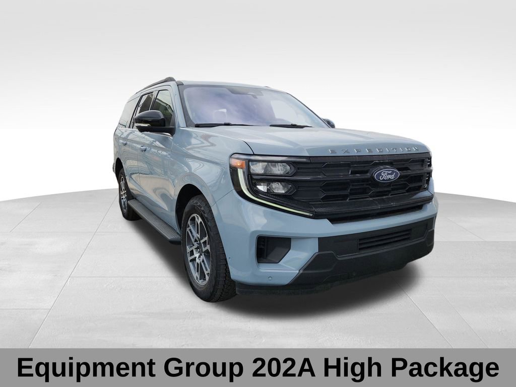 Certified 2025 Ford Expedition Active image 2