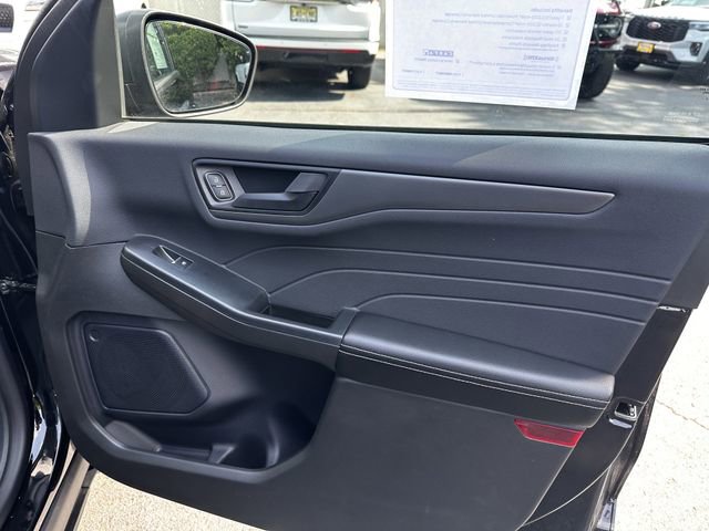 Certified 2024 Ford Escape Active AWD/4WD image 36