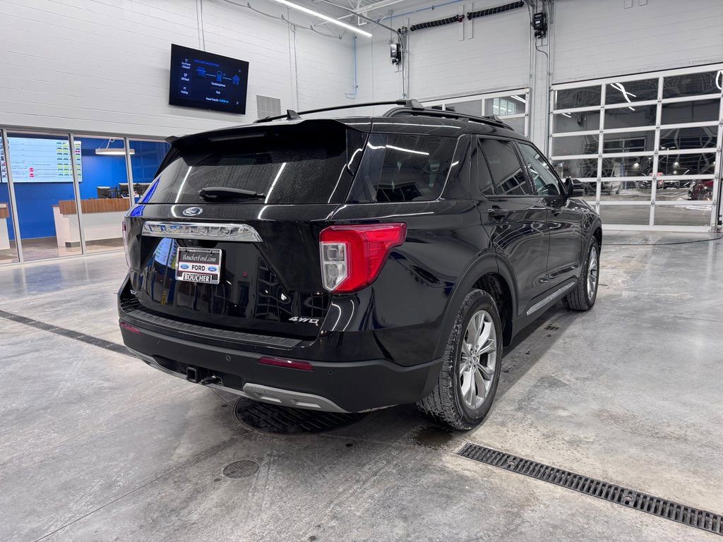 Certified 2023 Ford Explorer XLT w/ Equipment Group 202A image 3