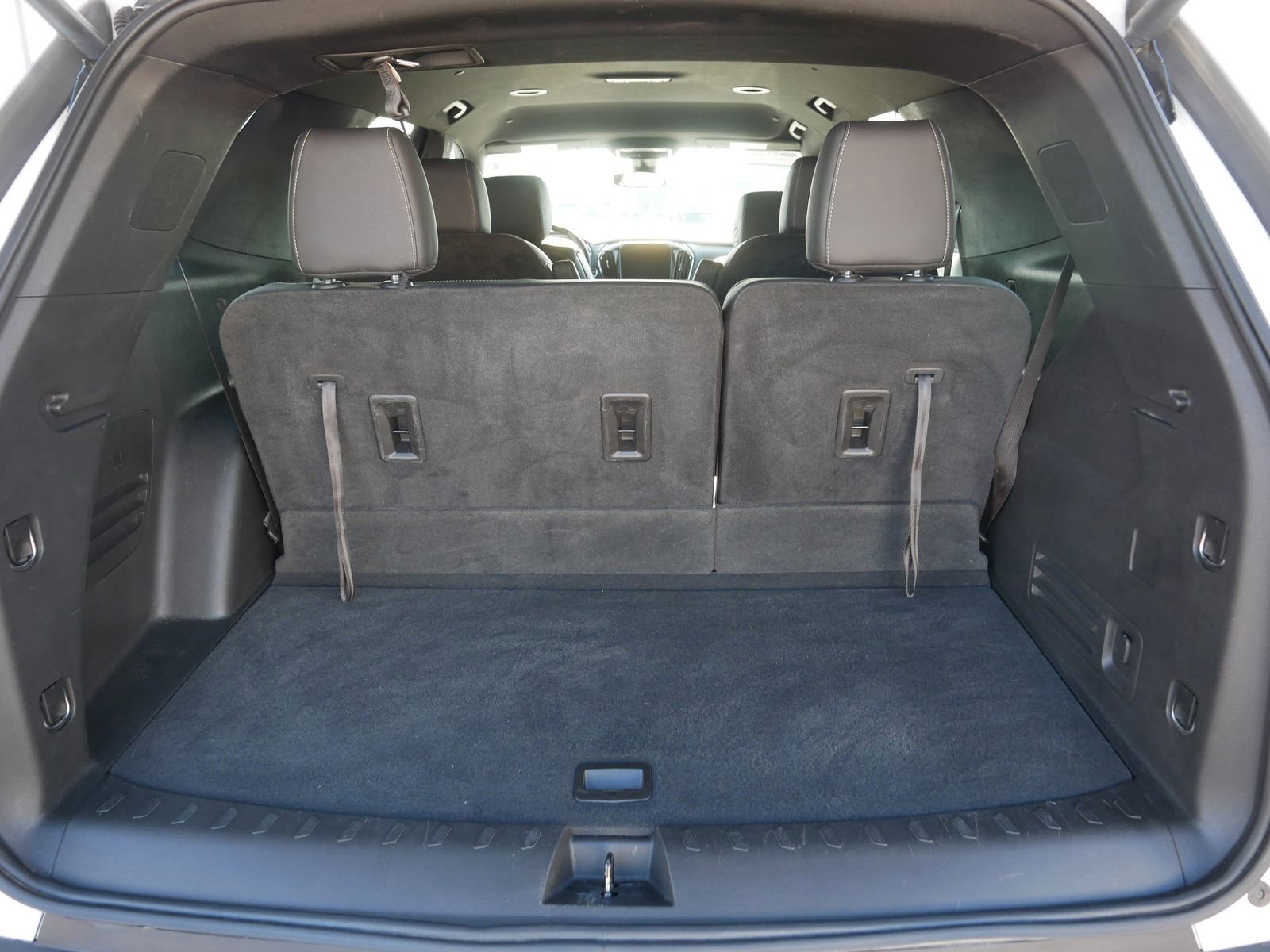 Used 2023 Chevrolet Traverse LT image 13