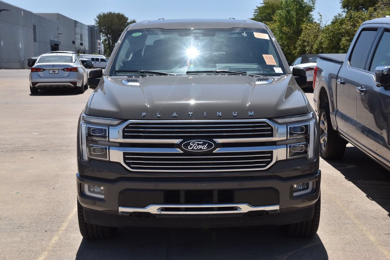 Certified 2025 Ford F150 Platinum w/ Equipment Group 703A Plus AWD/4WD image 3