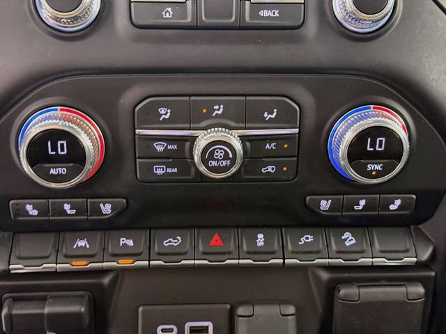 Used 2022 GMC Sierra 1500 AT4 w/ AT4 Premium Package AWD/4WD image 19