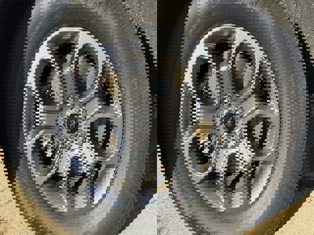 Certified 2025 Ford Maverick XLT image 8