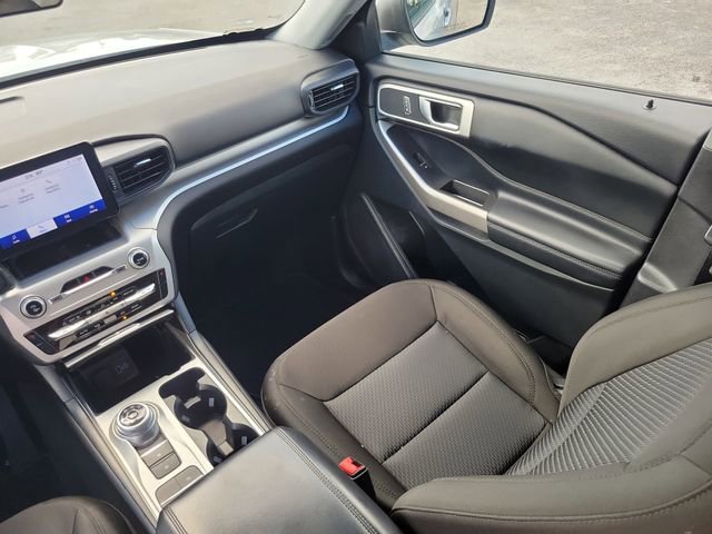 Certified 2022 Ford Explorer XLT image 13