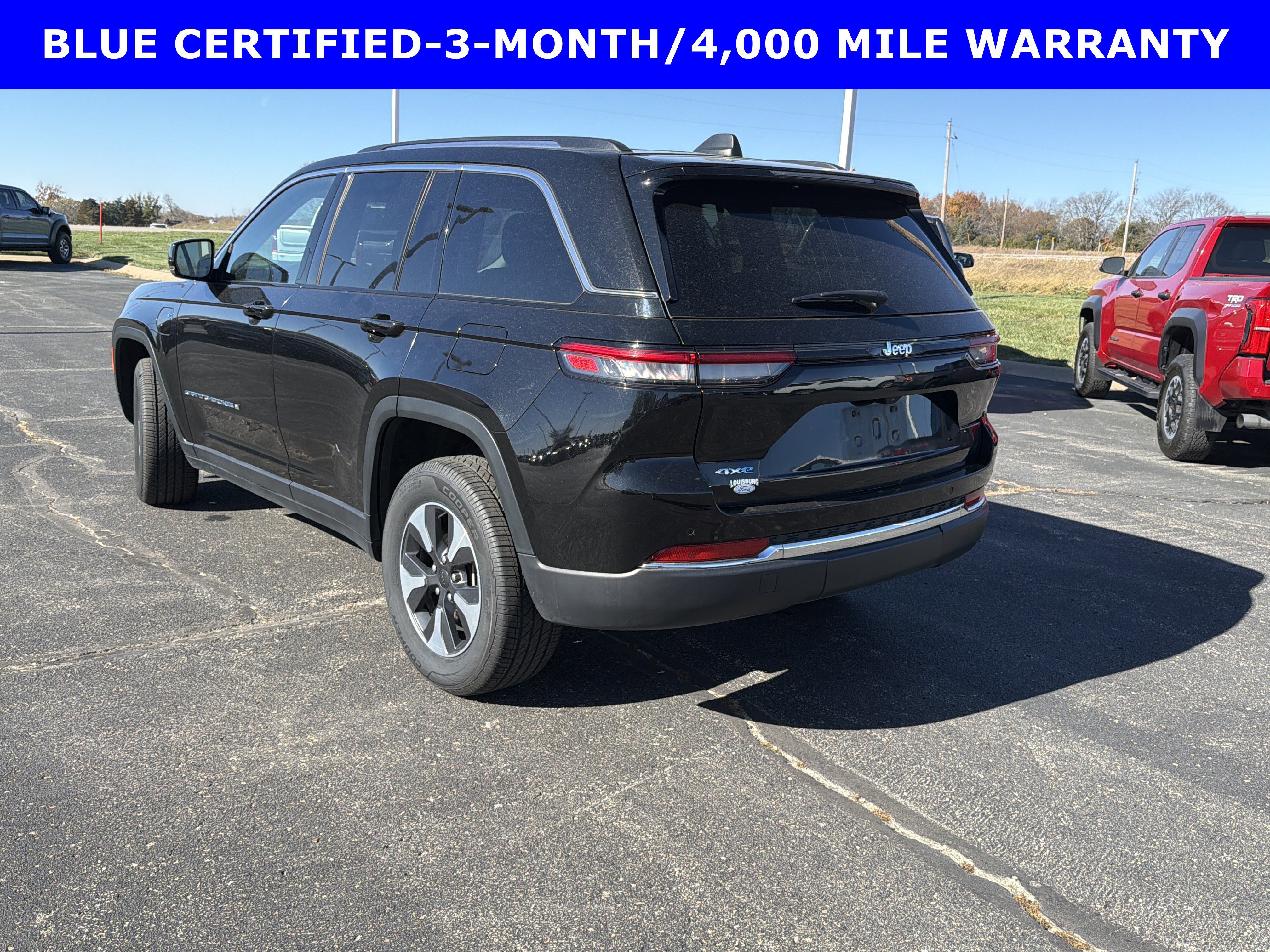 Used 2024 Jeep Grand Cherokee Limited 4xe image 3