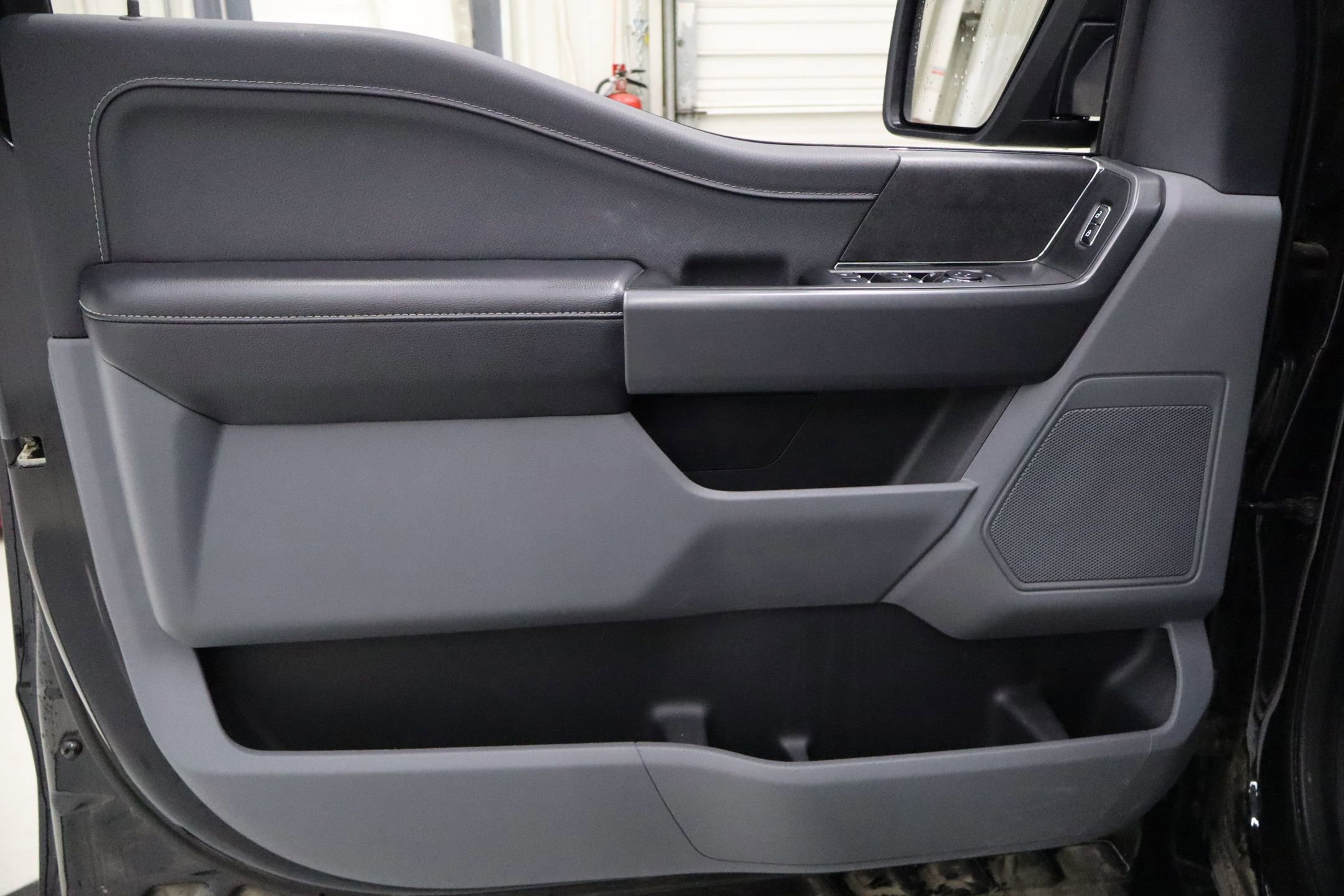 Certified 2025 Ford F150 XLT w/ Equipment Group 301A Standard image 11