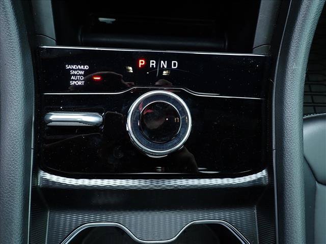 Used 2024 Jeep Grand Cherokee L Limited w/ Black Appearance Package AWD/4WD image 19