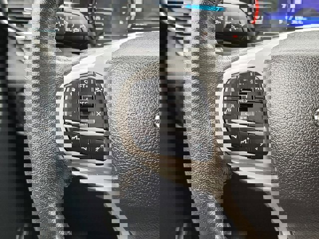 Certified 2022 Ford Explorer XLT w/ Equipment Group 202A image 25