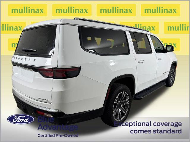 Used 2024 Jeep Wagoneer L Series II RWD image 4