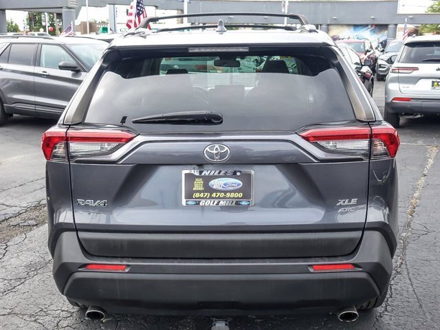 Used 2019 Toyota RAV4 XLE Premium w/ Cold Weather Package AWD/4WD image 8
