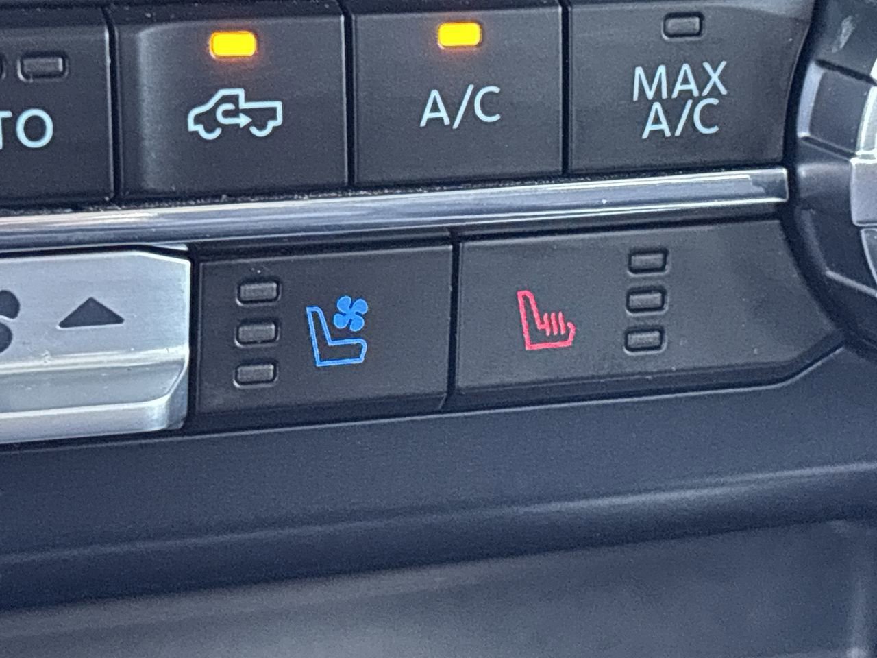 Certified 2025 Ford F450 Lariat image 30