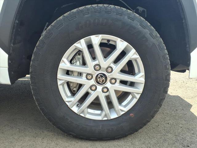 Used 2022 Toyota Tundra SR5 w/ SR5 Premium Package image 22