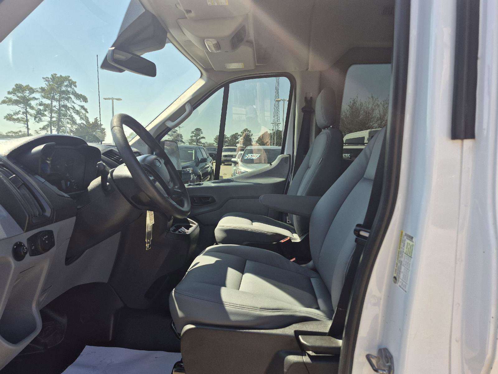 Certified 2019 Ford Transit 350 XL image 10