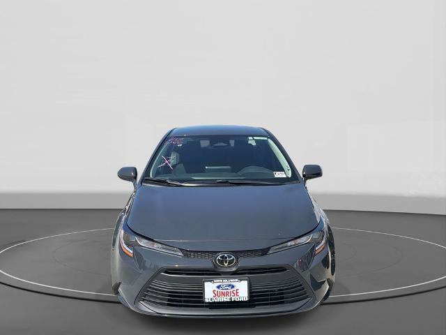Used 2025 Toyota Corolla LE FWD image 4