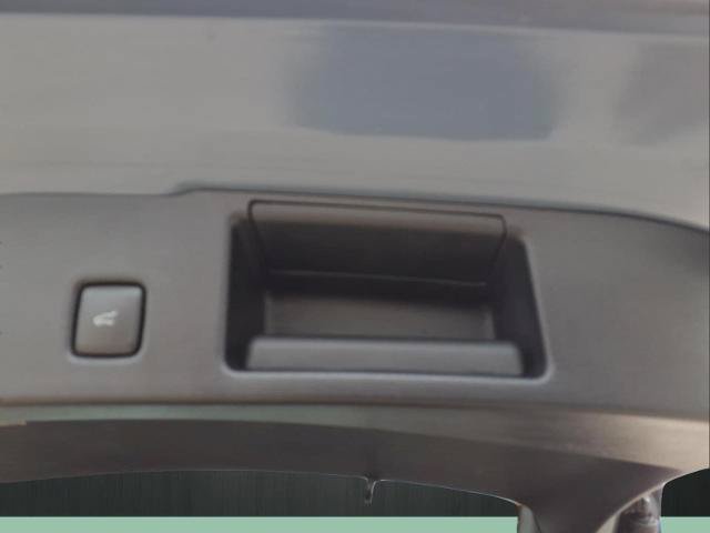 Certified 2025 Ford Escape Platinum FWD image 12