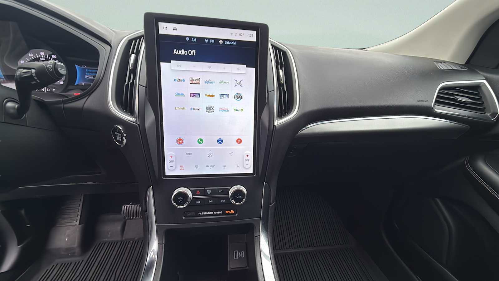 Certified 2024 Ford Edge Titanium image 12