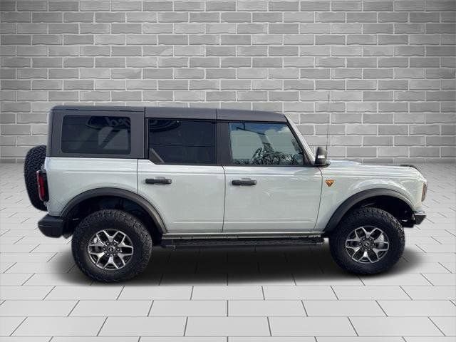 Certified 2022 Ford Bronco Badlands image 6