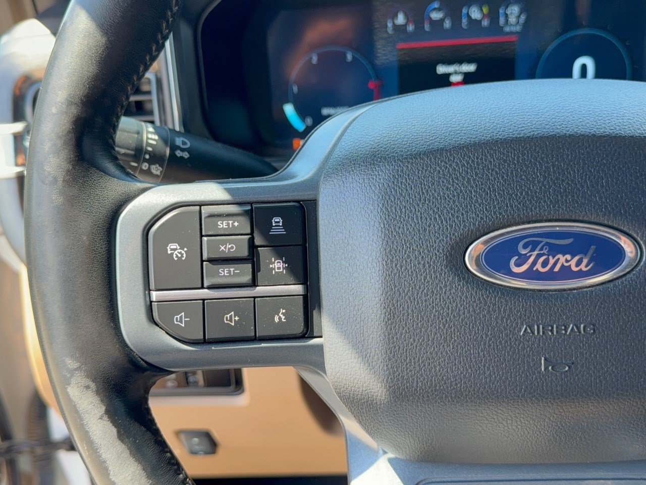 Certified 2024 Ford F350 Lariat w/ Lariat Ultimate Package AWD/4WD image 18
