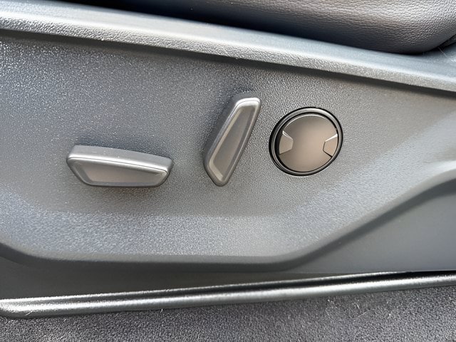 Certified 2025 Ford F150 Lariat AWD/4WD image 25