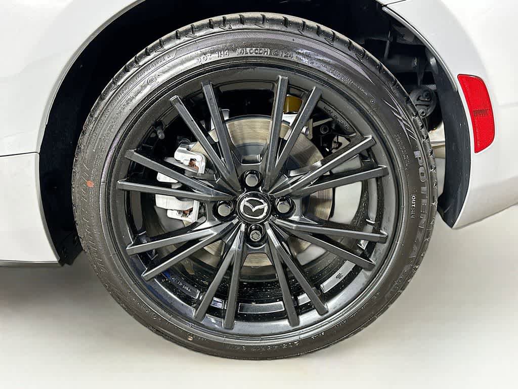 Used 2024 MAZDA MX-5 Miata Club RWD image 8