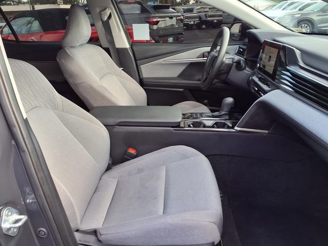 Used 2025 Toyota Camry LE w/ Convenience Package FWD image 26