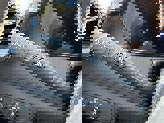 Used 2025 Chevrolet TrailBlazer LT image 30