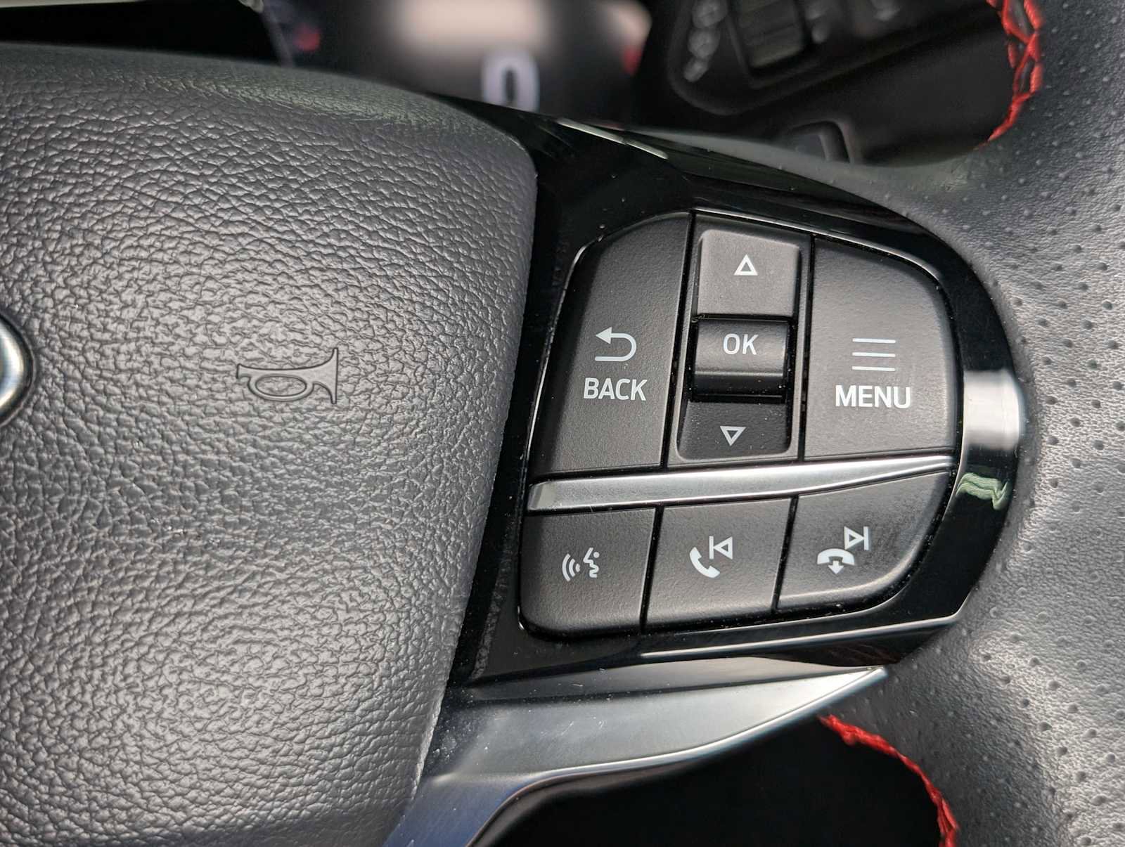 Certified 2025 Ford Explorer ST AWD/4WD image 38