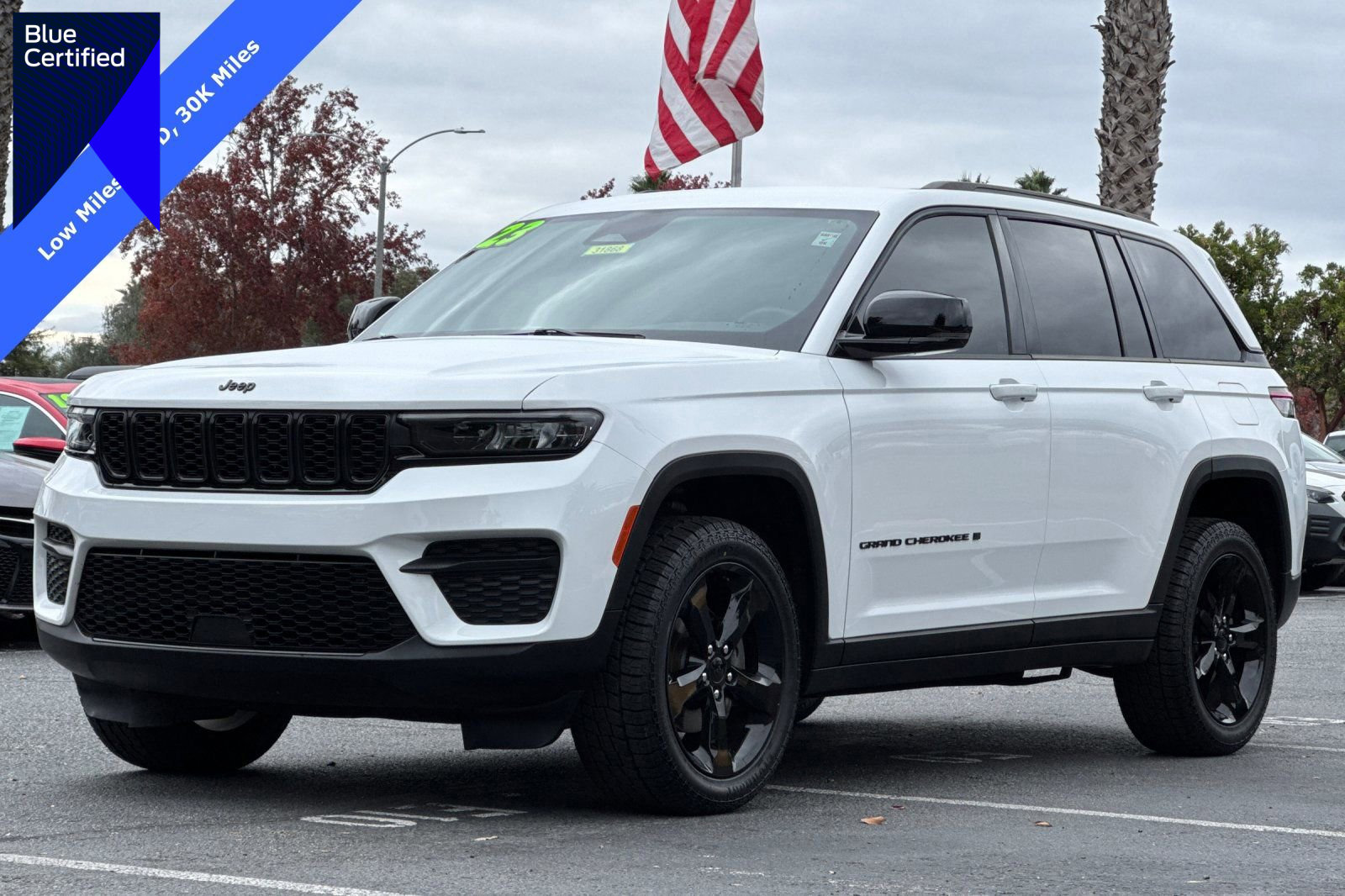 Used 2023 Jeep Grand Cherokee Altitude video 1