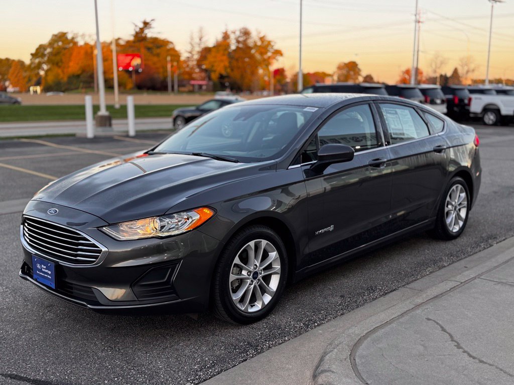 Certified 2019 Ford Fusion SE FWD image 38
